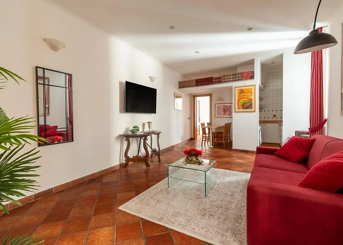 Apartman Trevi Royale - Under 1 Min Walk To Trevi Fountain *
