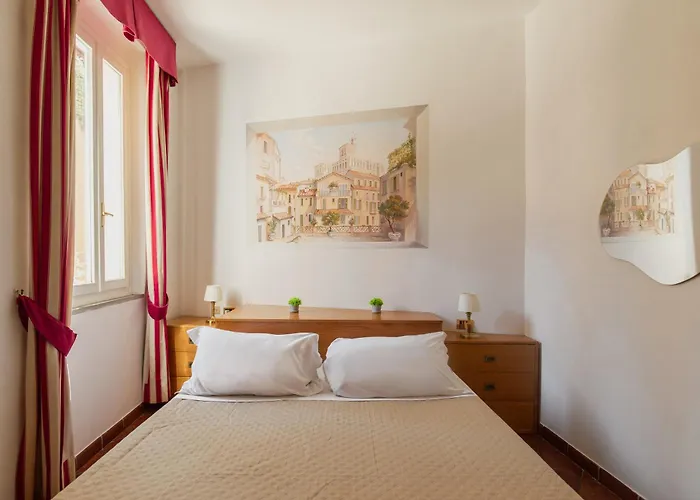 Trevi Royale - Under 1 Min Walk To Trevi Fountain *