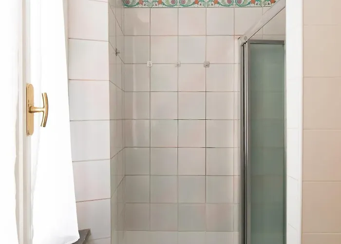 Apartman Trevi Royale - Under 1 Min Walk To Trevi Fountain *