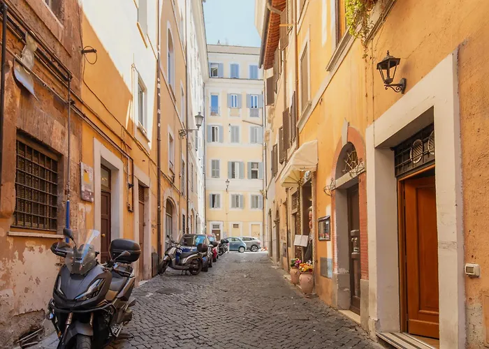 Apartman Trevi Royale - Under 1 Min Walk To Trevi Fountain *